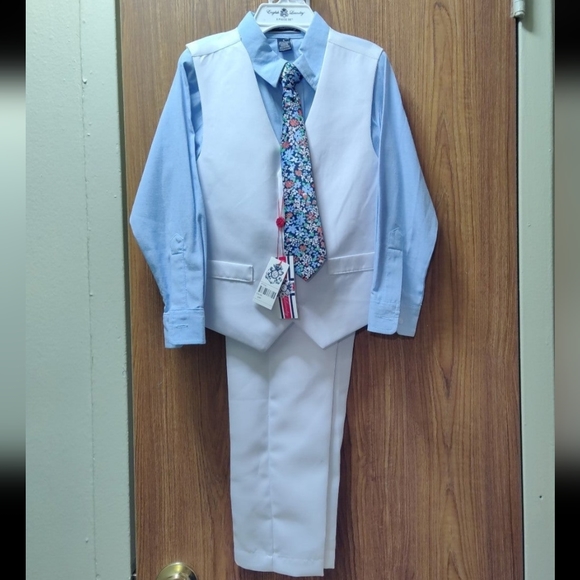 **SOLD**Boys 4 piece English laundry suit size 6 - Picture 2 of 6